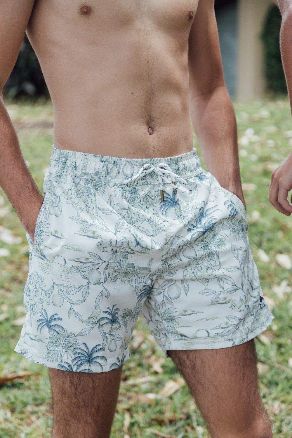 Capri shorts