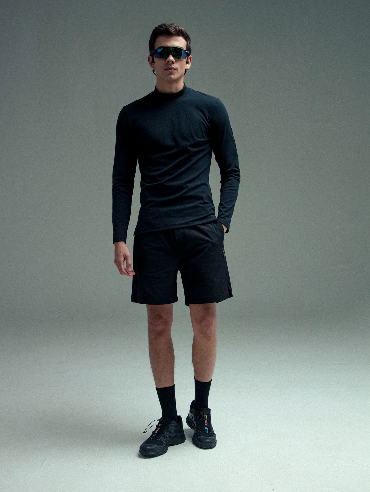 Slim Gauss Turtleneck Top