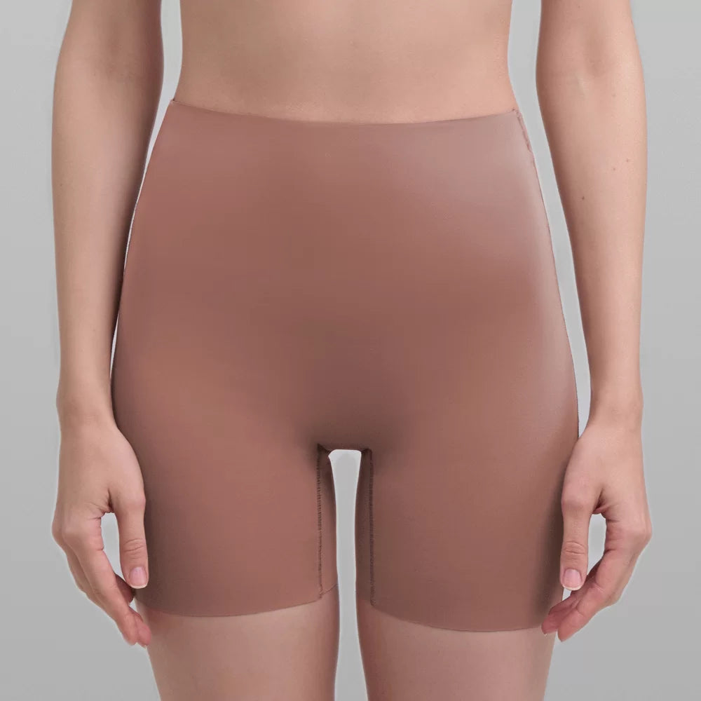 Boxer Back Neckline