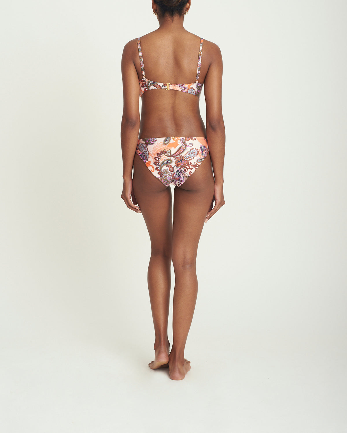Bottom Ananda