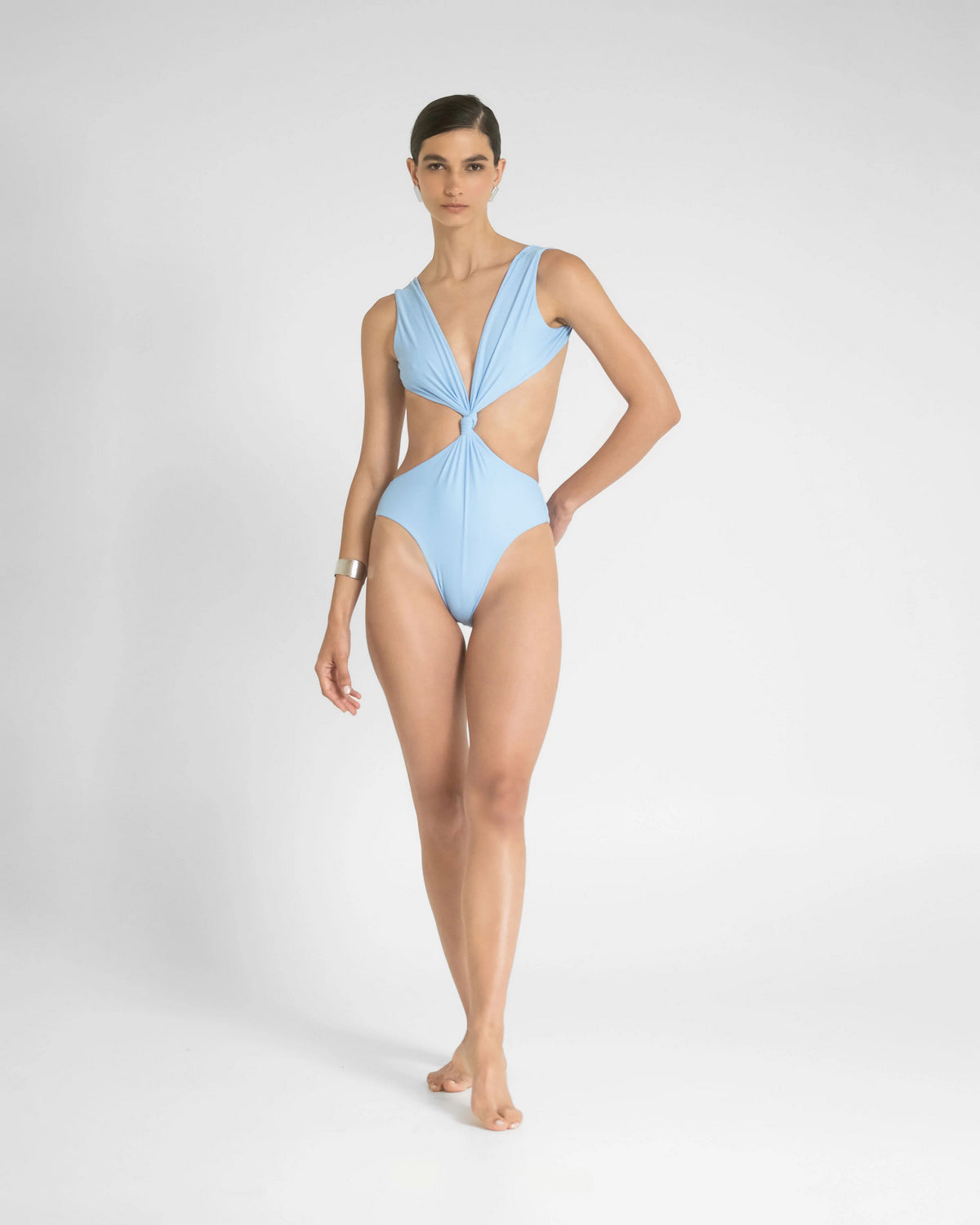 One Piece Avela