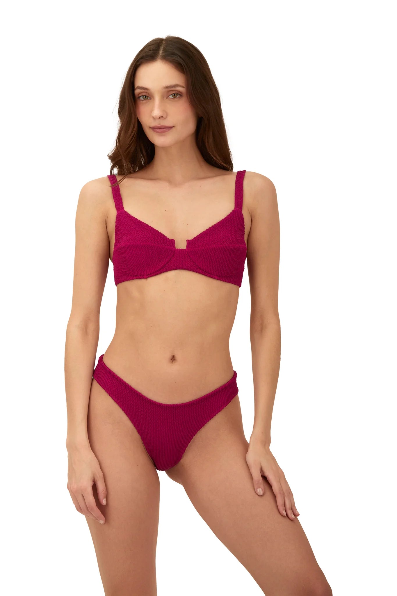 Textured wave brisa raspberry bottom