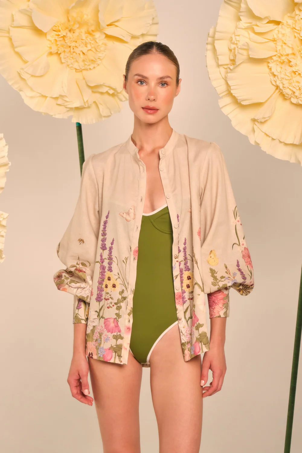 Hojuelas de clavos blouse