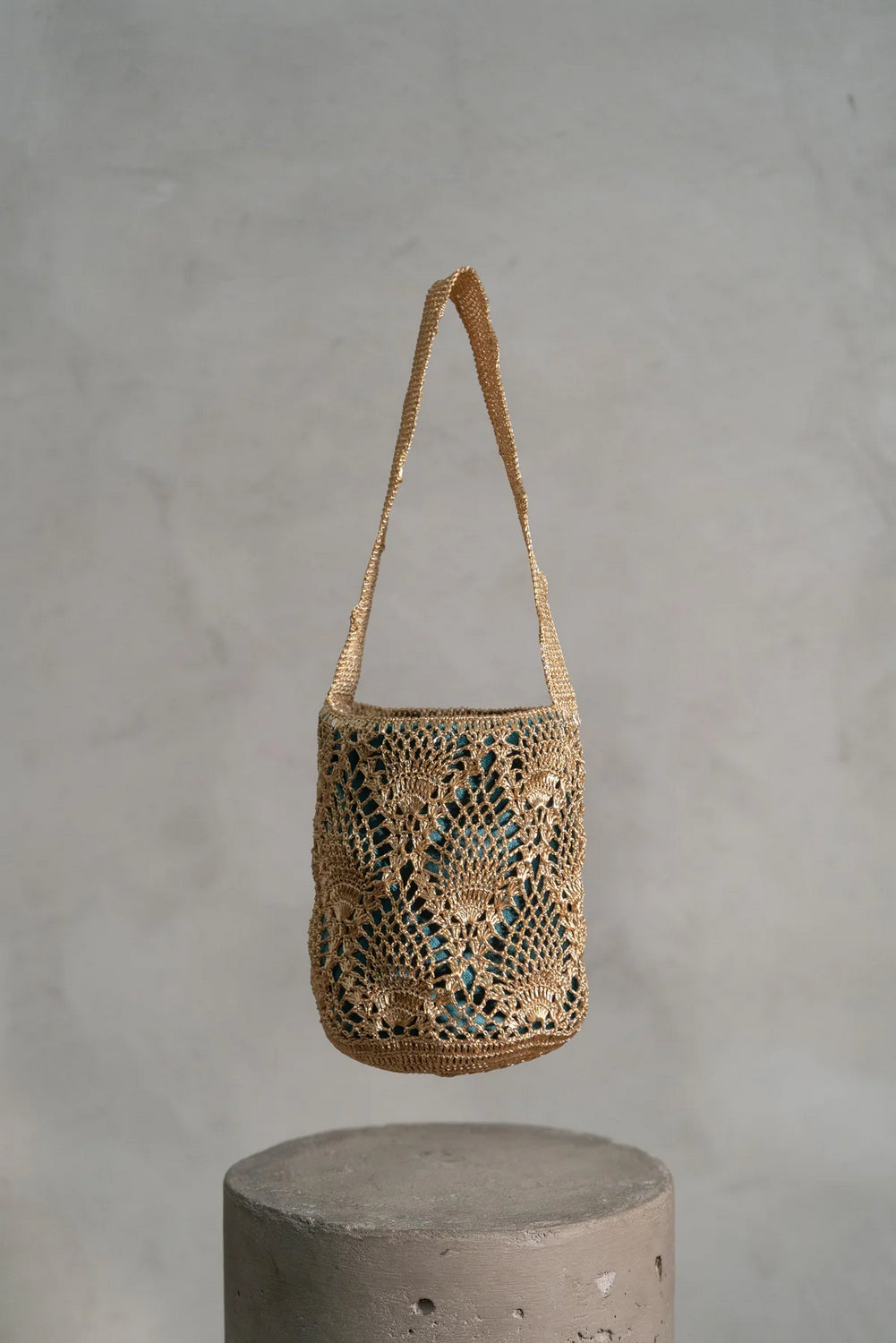 Gold-emerald pineapple bag