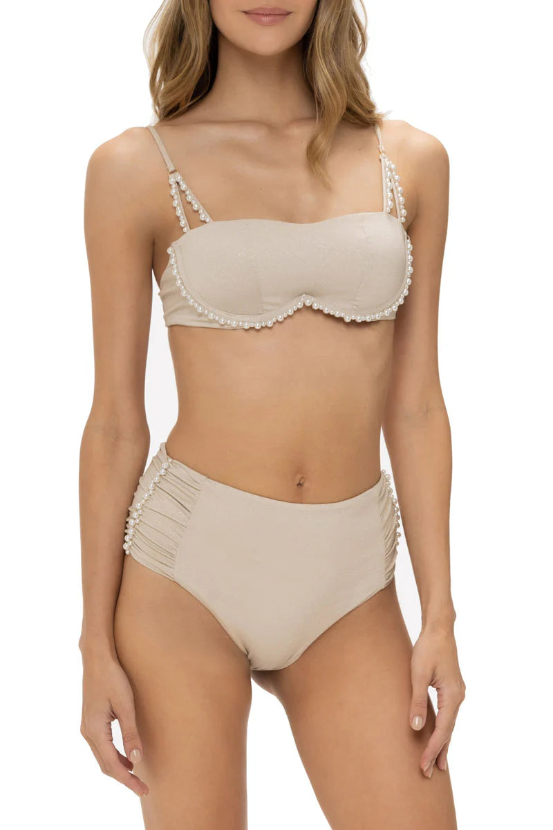 Bright underwrapped top