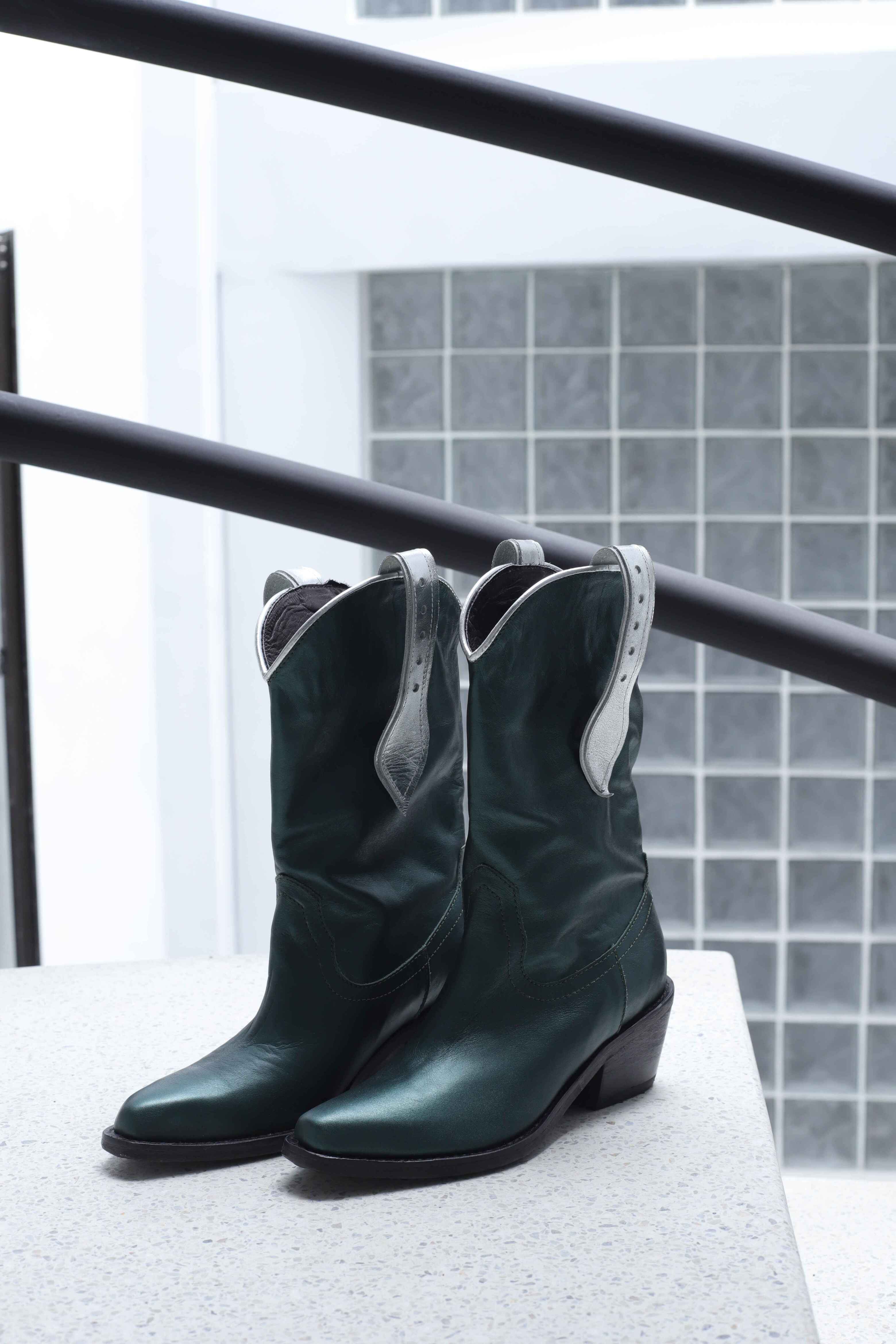 Pixel mid-head texan boot