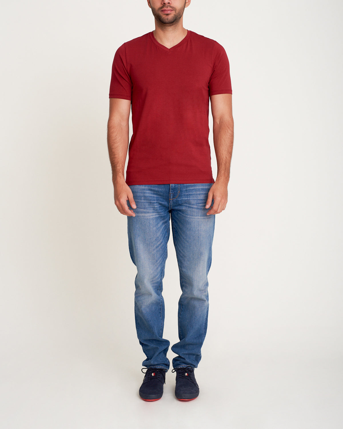 V-neck t-shirt
