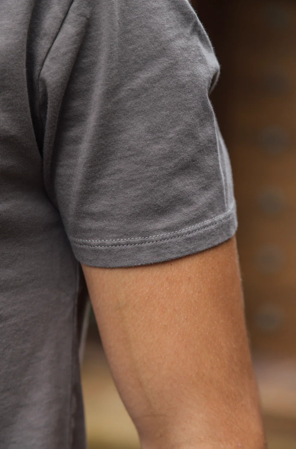 Men's gray tshirt