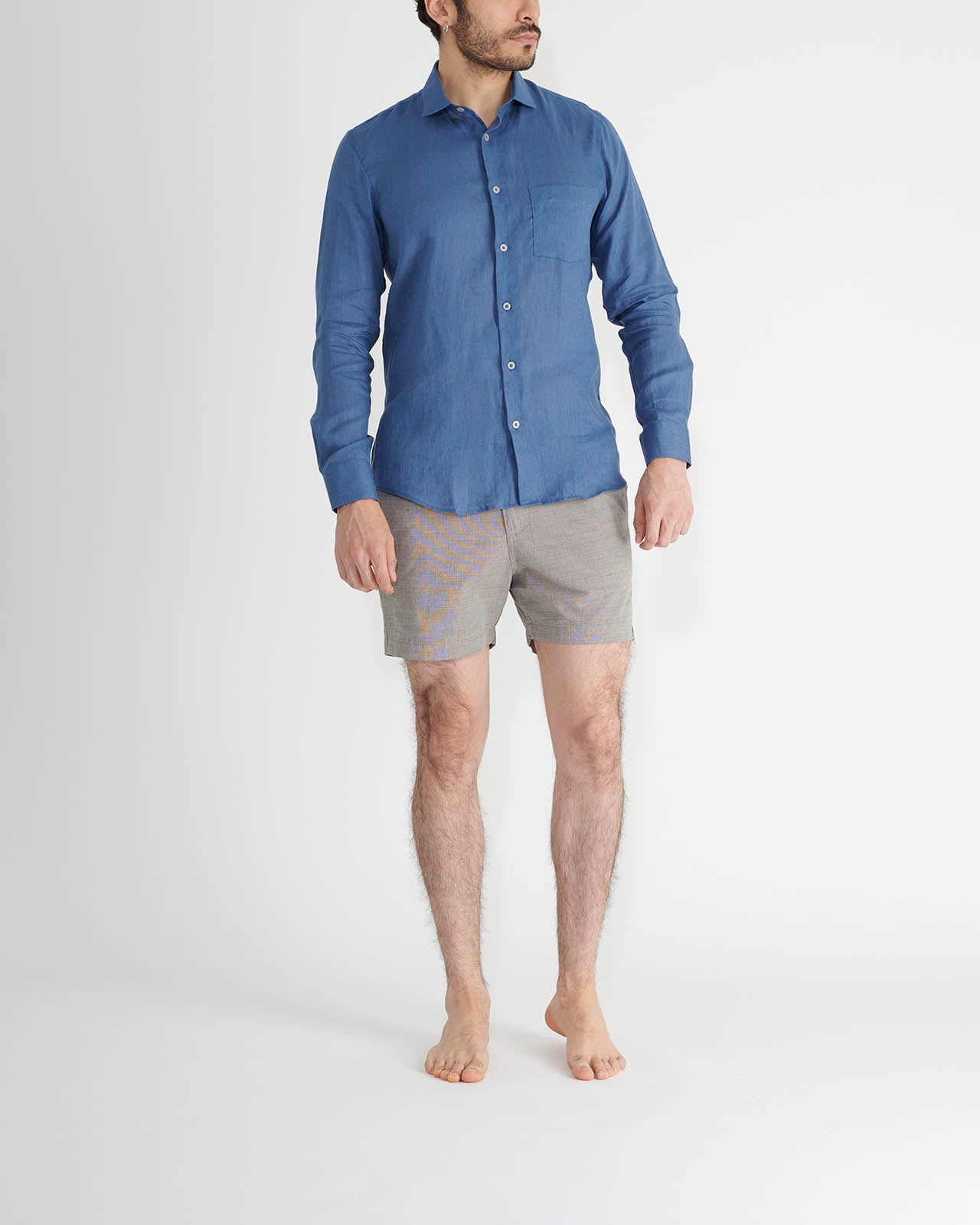 Long-sleeved linen shirt