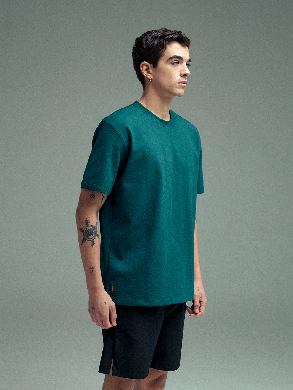 Relaxed fit cling sway t-shirt