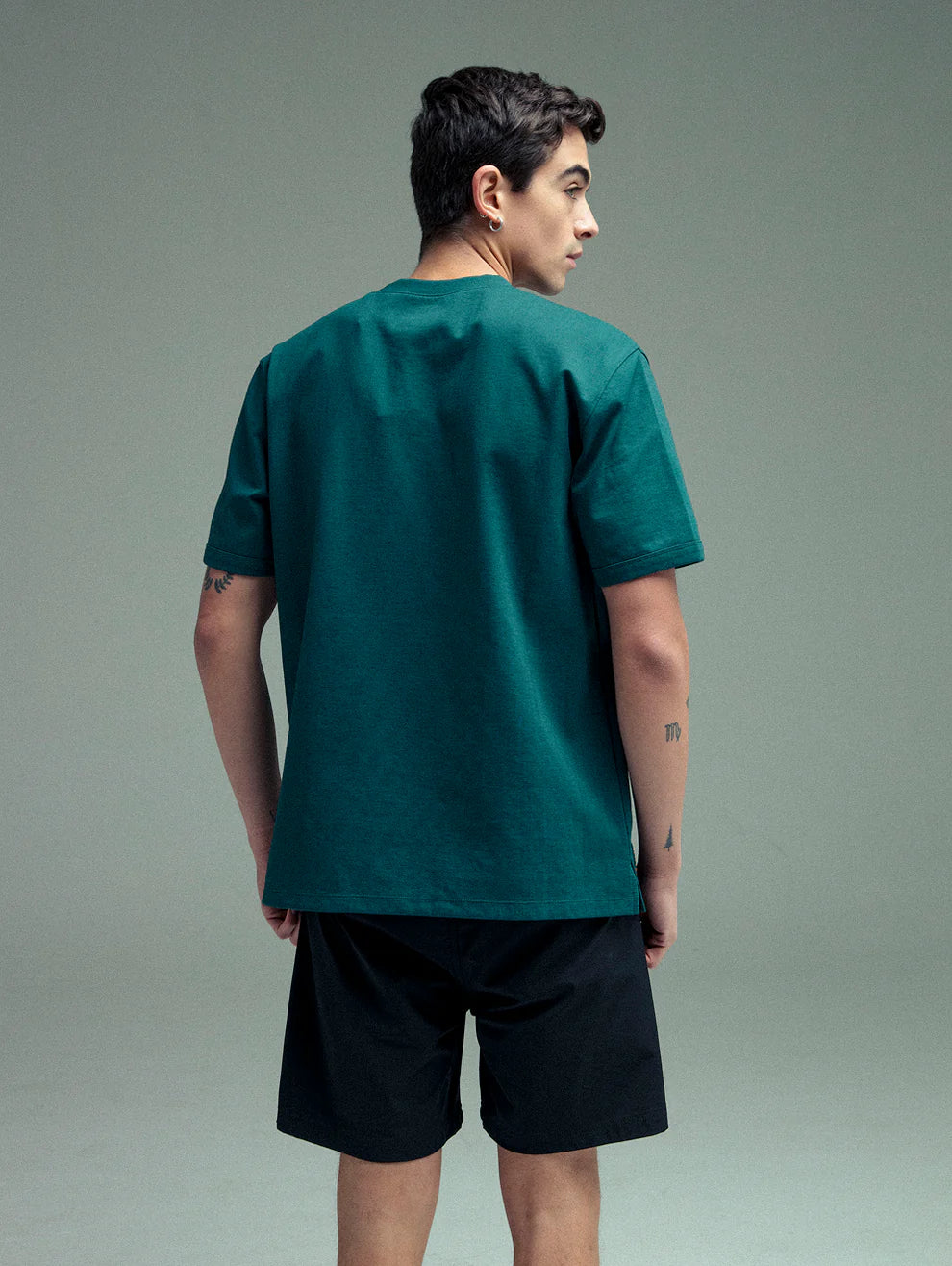 Relaxed fit cling sway t-shirt