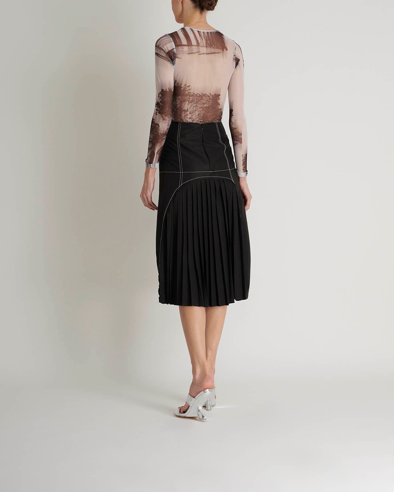 Skirt Area