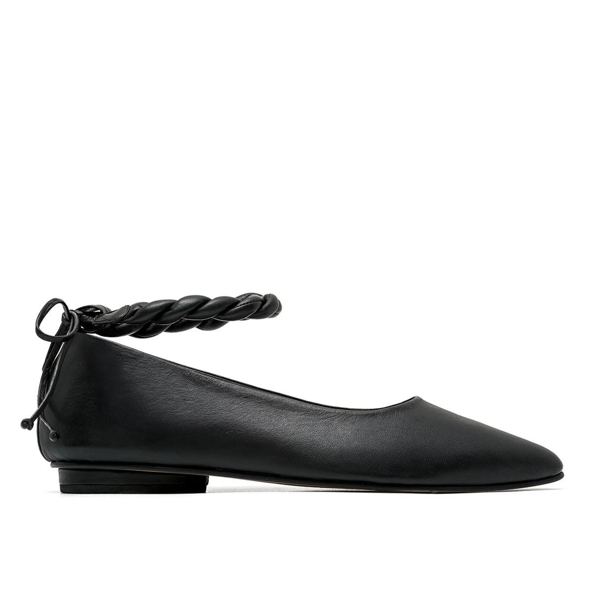Black flats aria