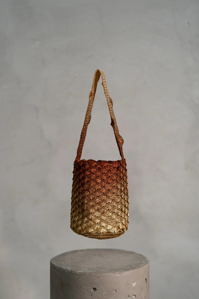 Kaia seashell - gold and copper