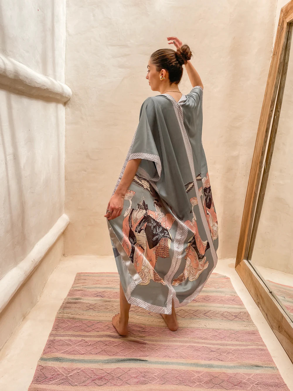 Geishas silk kimono