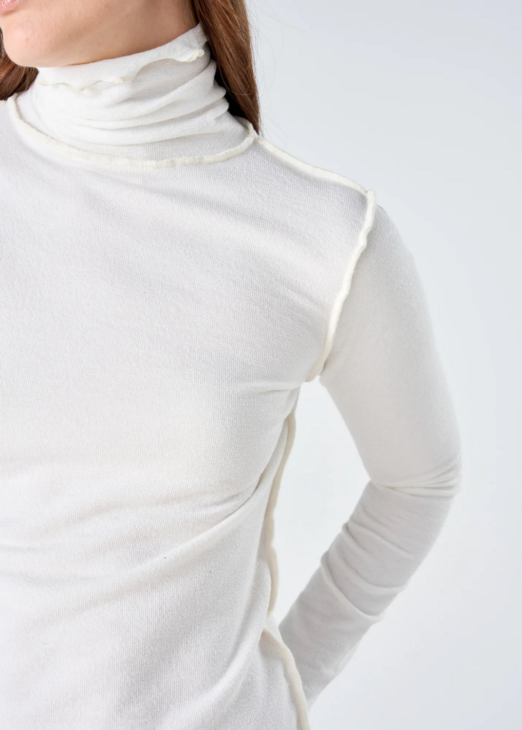 Light neck tshirt 125
