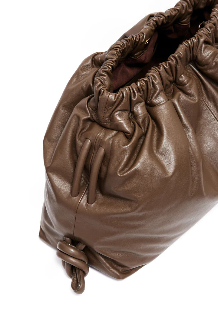 Croissant maxi bag