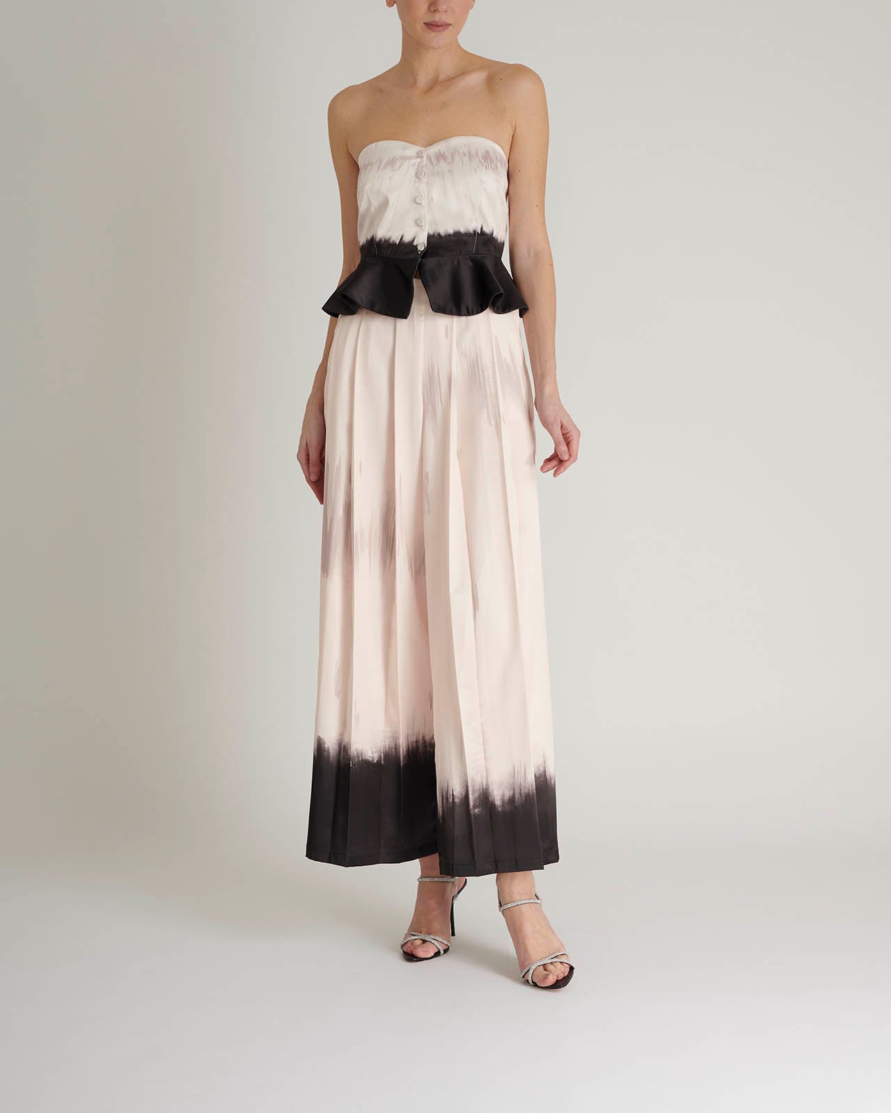 Pleated pants