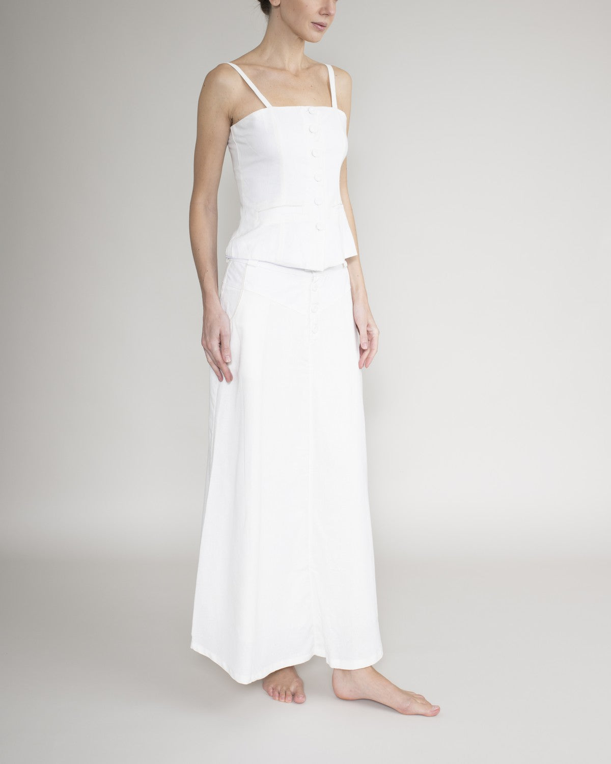 Long skirt with pockets