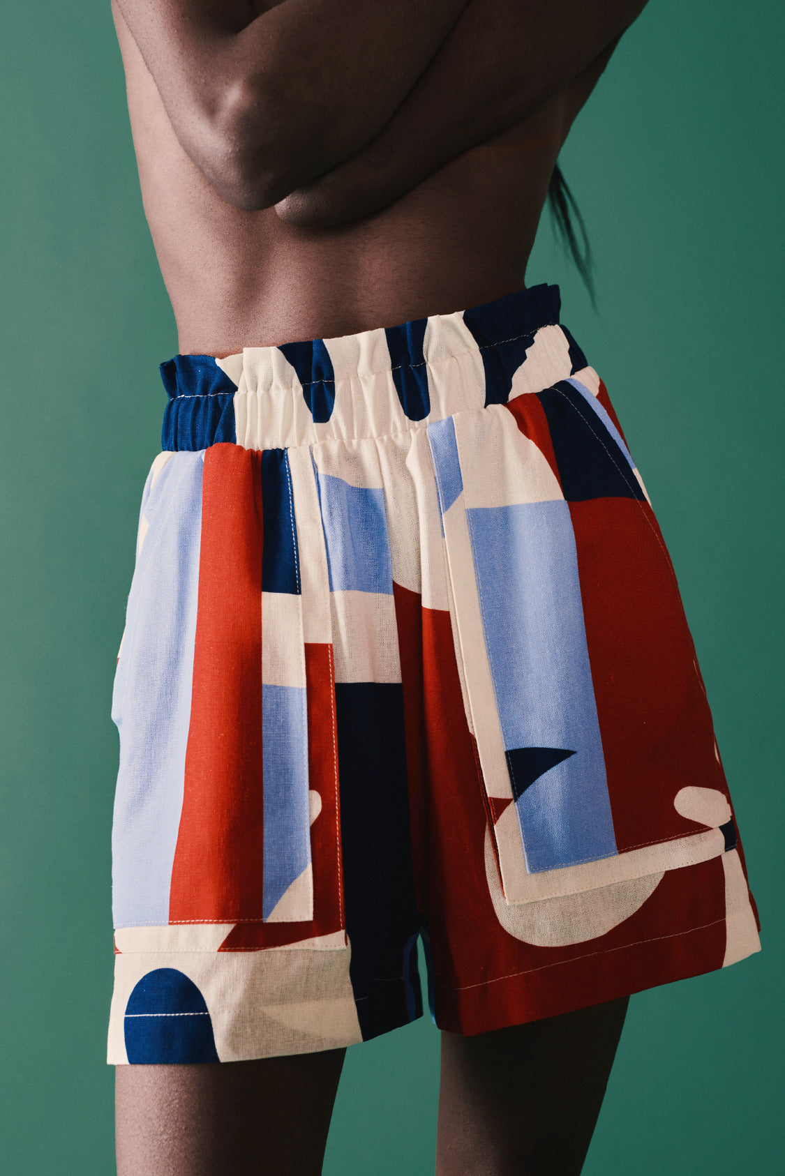 Tucan short