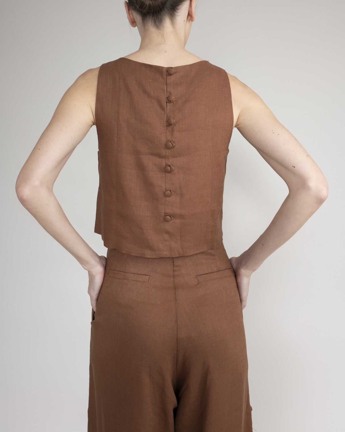Slit top