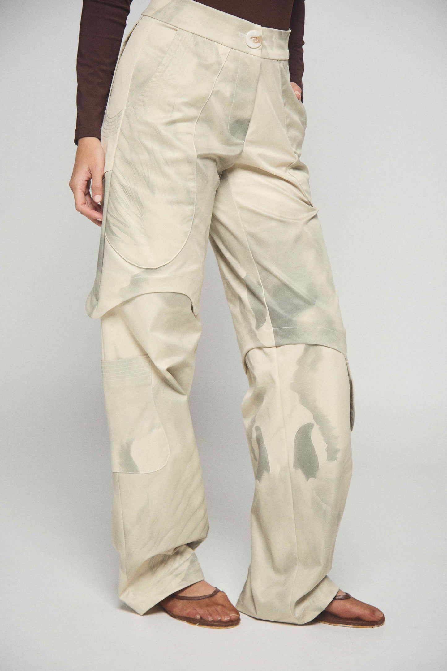 Pluma print beige pant