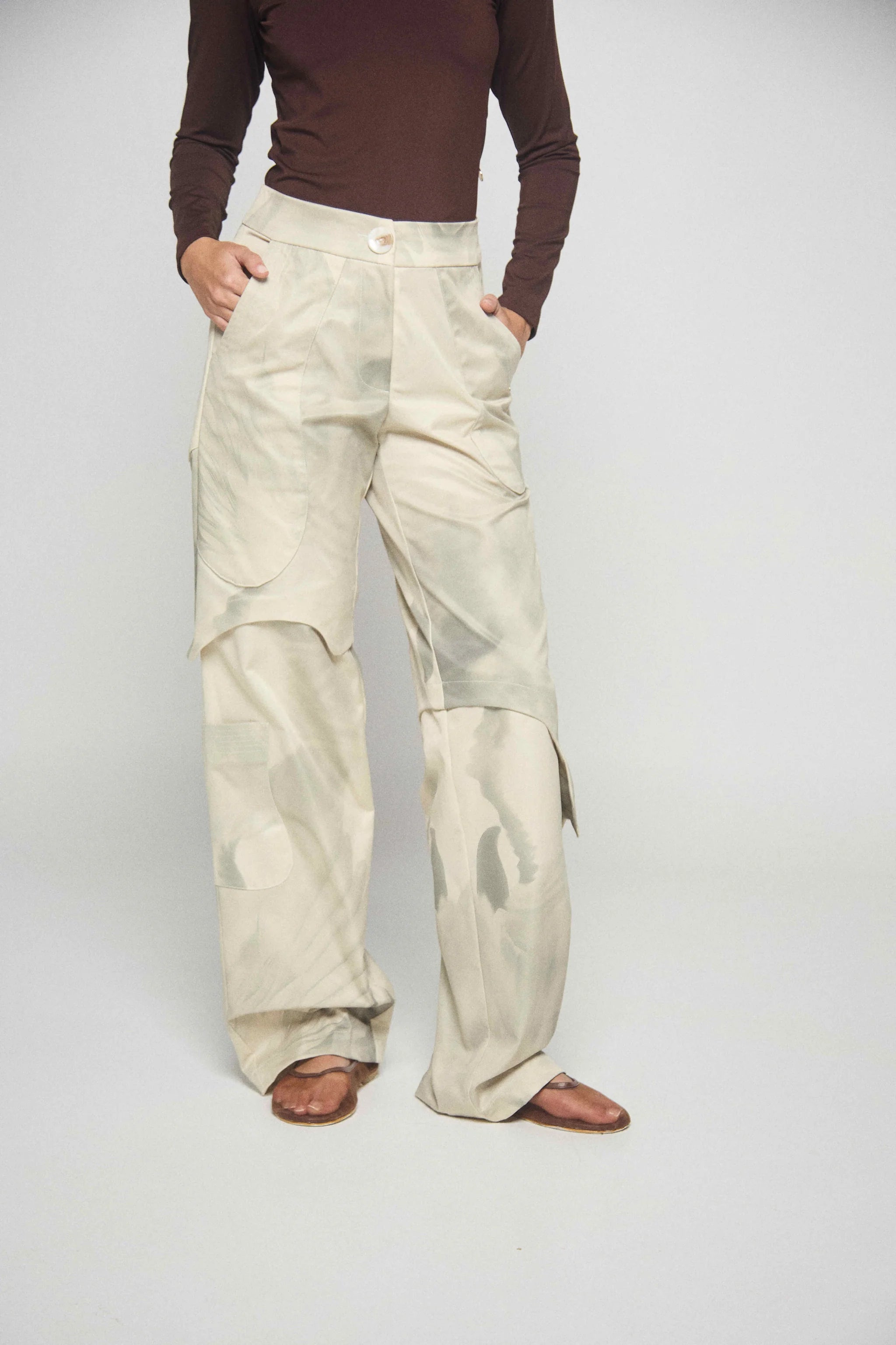 Pluma print beige pant