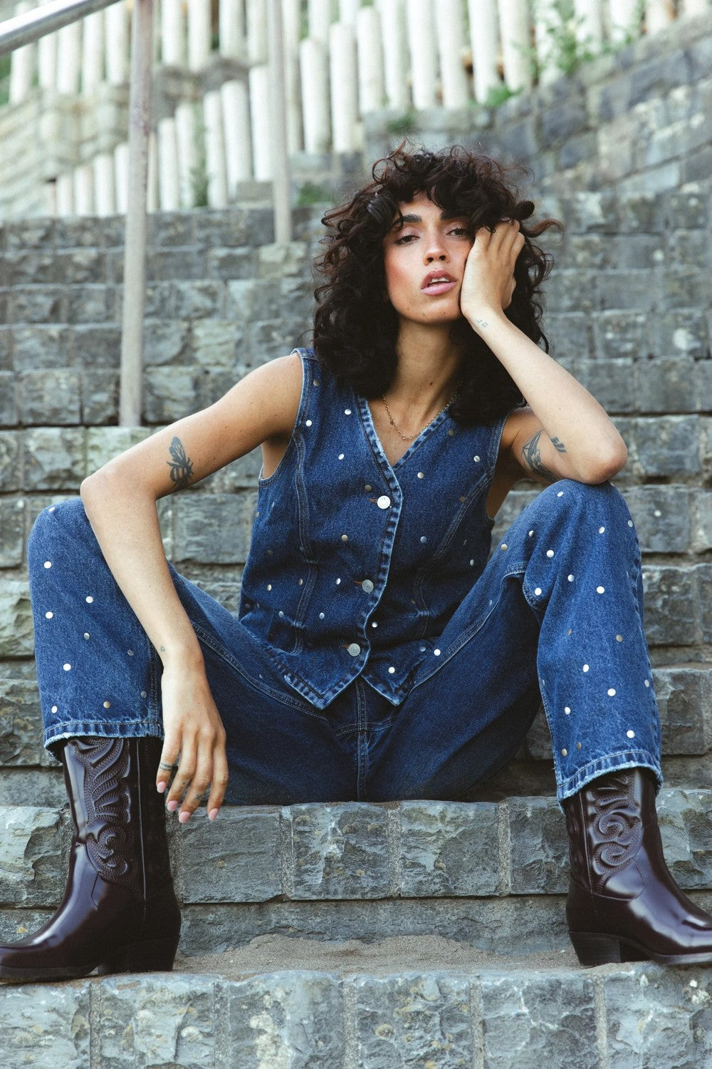 Rivet 149 vest