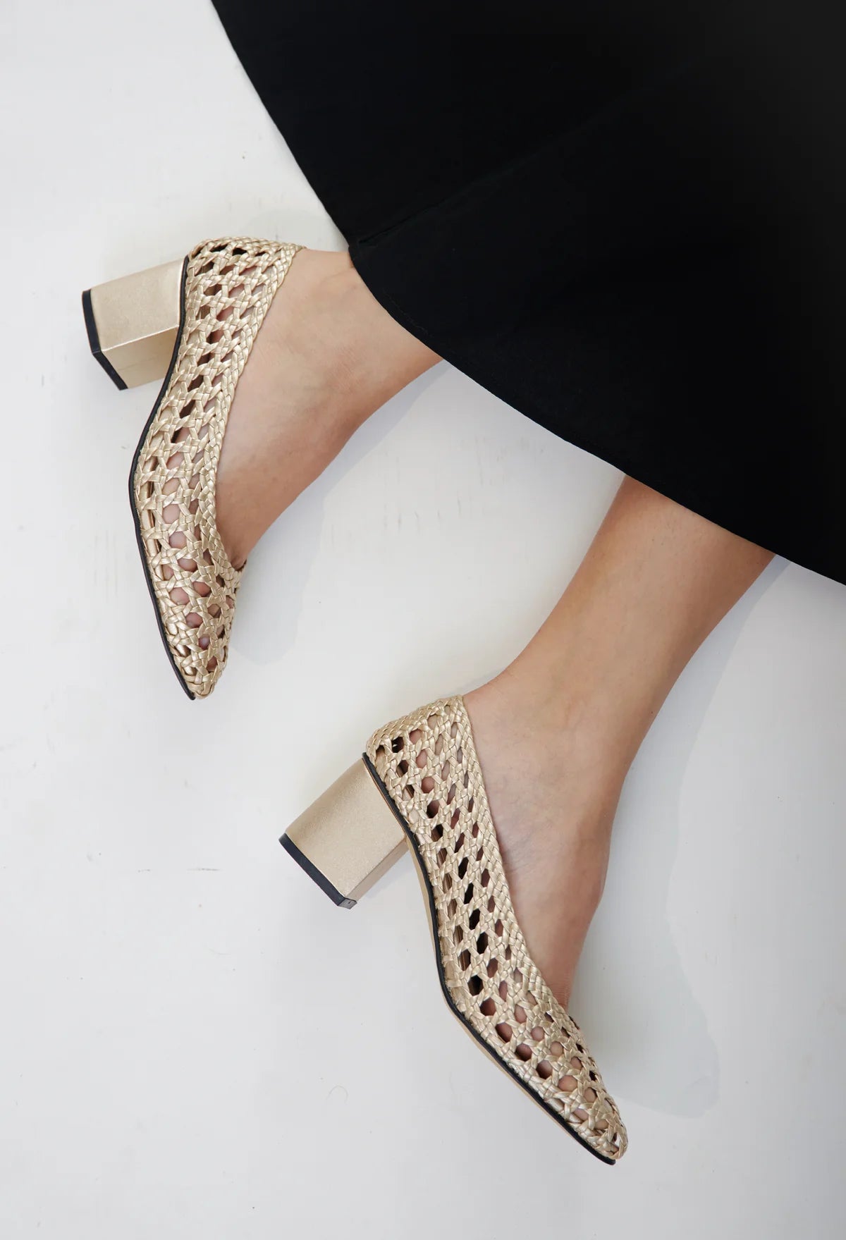 Contessa gold sandal
