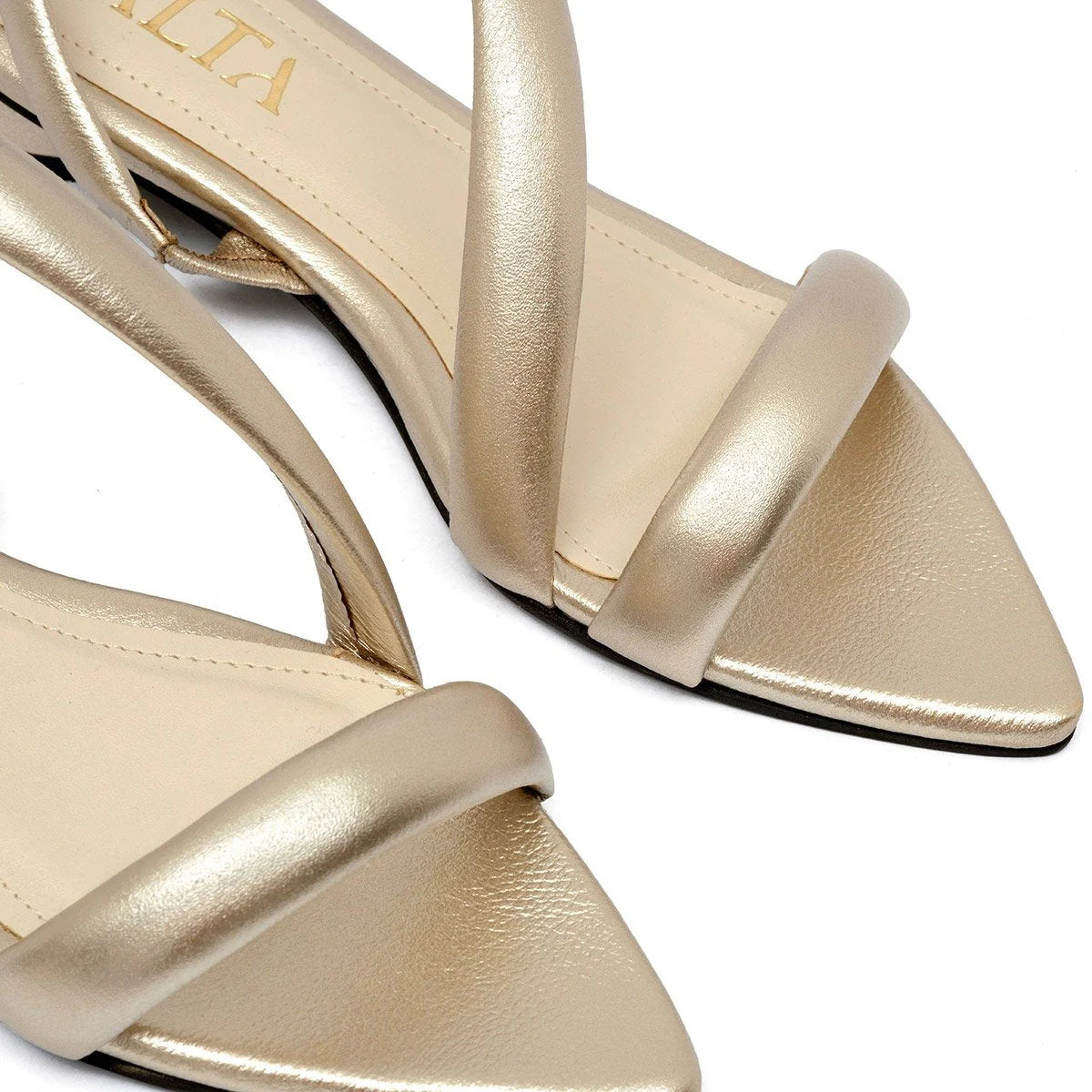 Lunna gold sandals