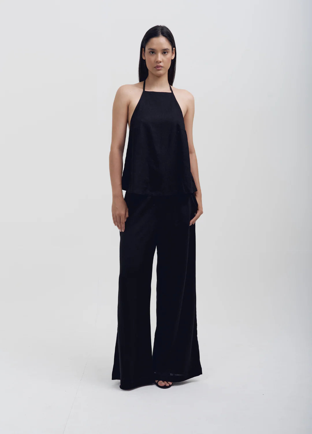 Leonor set