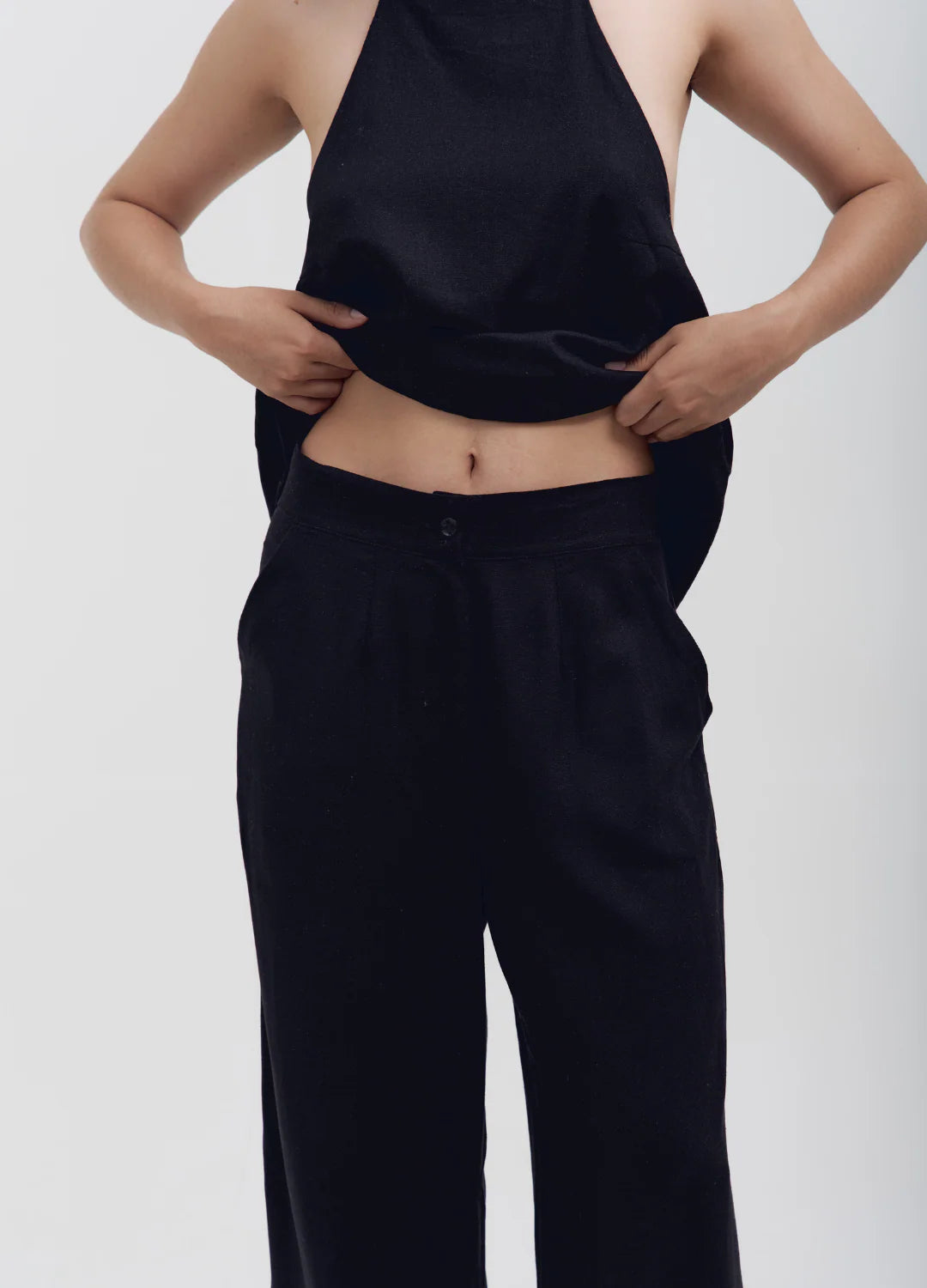 Leonor set