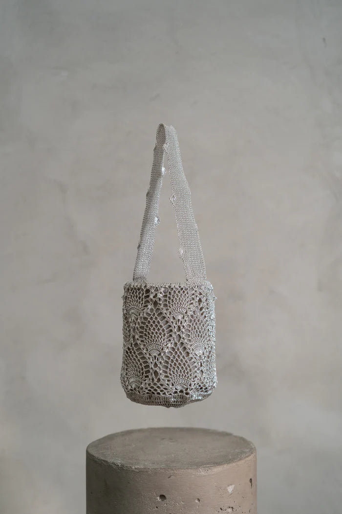 Silver pineapple short strap