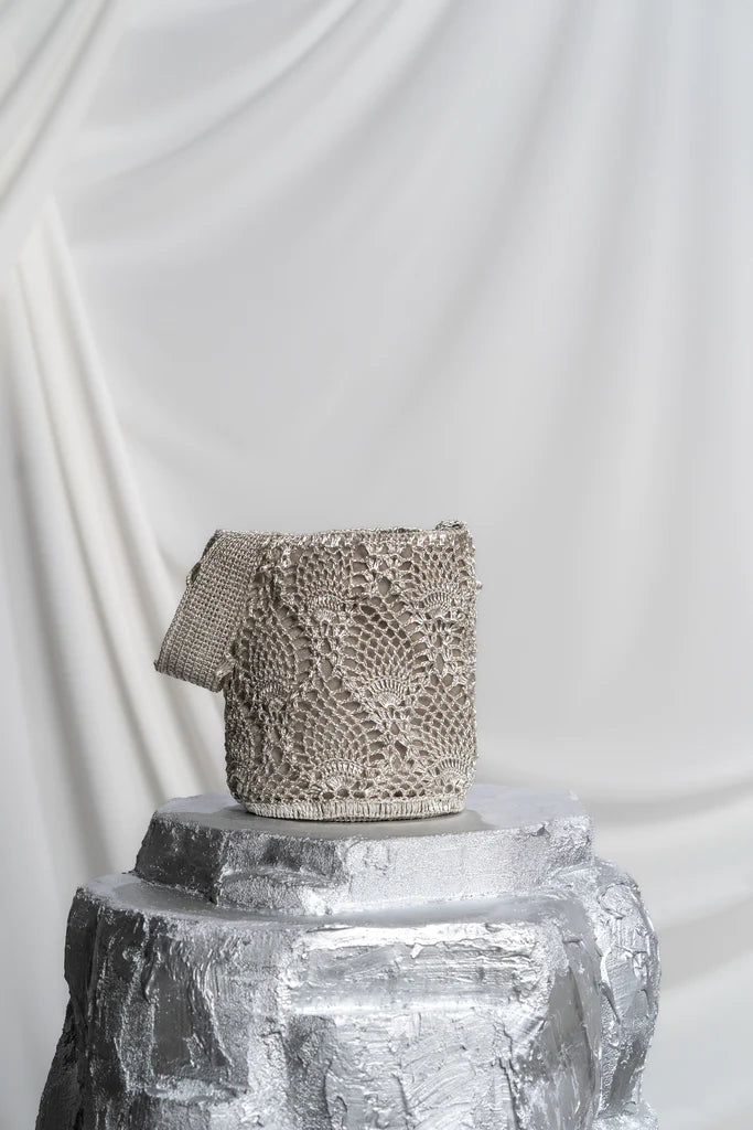 Silver pineapple short strap