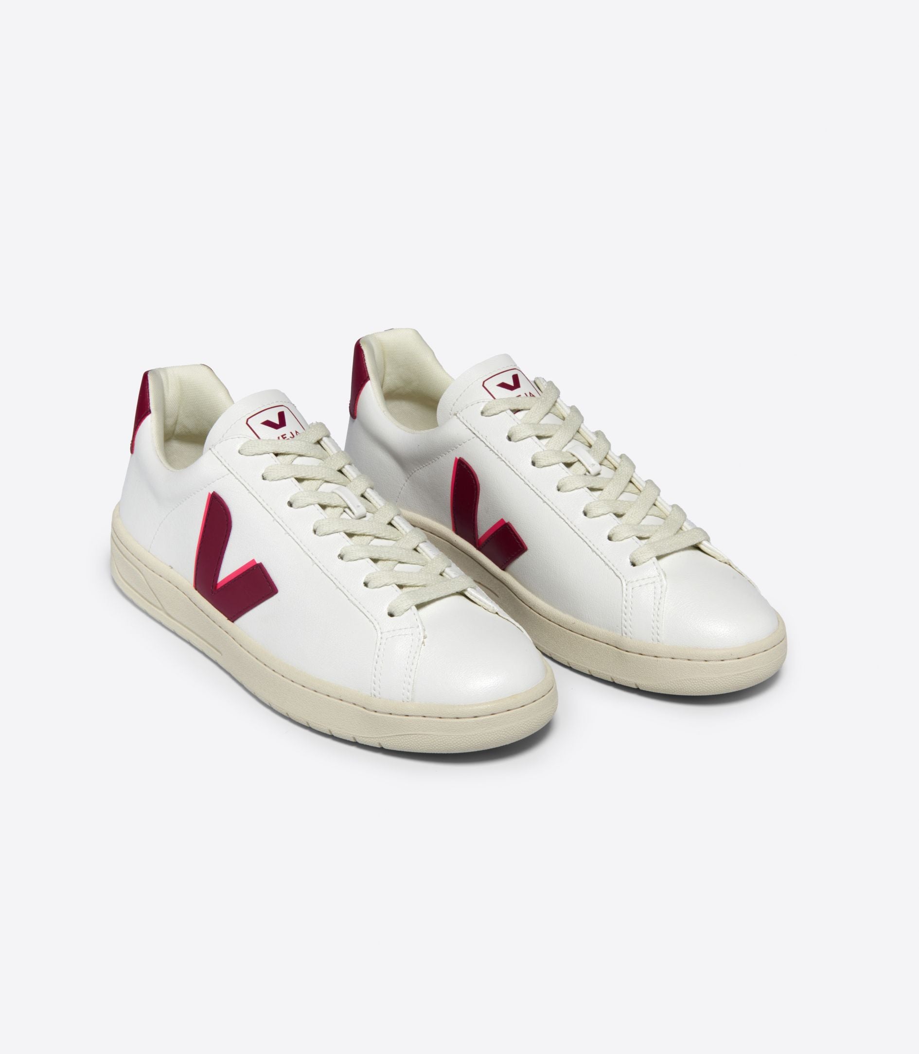 Tenis Veja De Hombre Urca Cwl