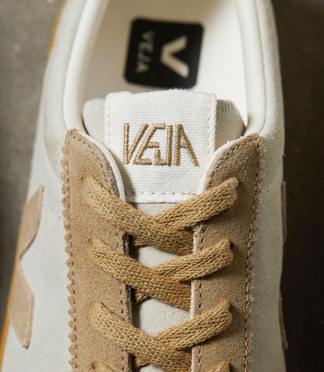 Tenis Veja Volley Suede Natural Sahara Hombre