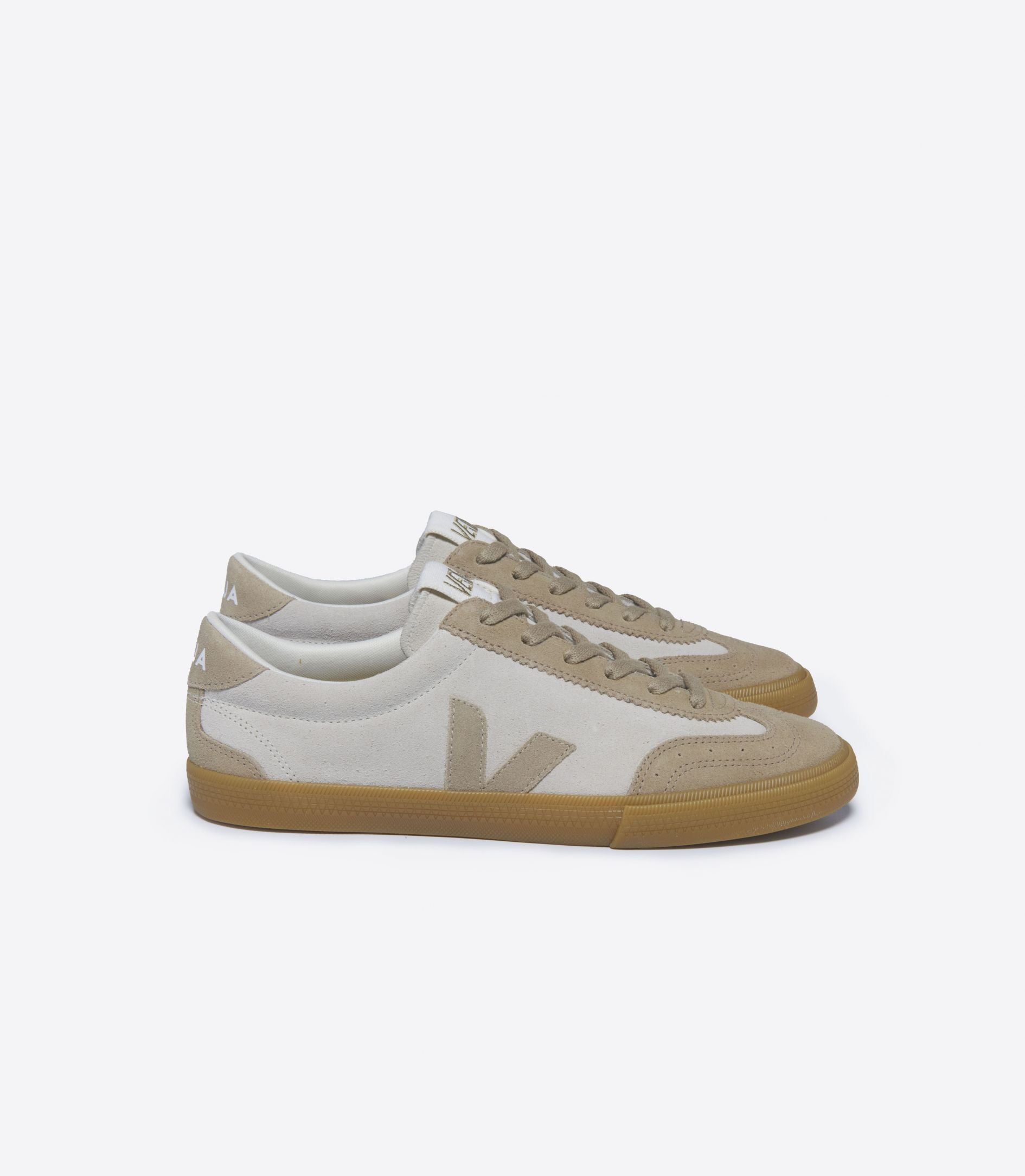 Tenis Veja Volley Suede Natural Sahara Mujer