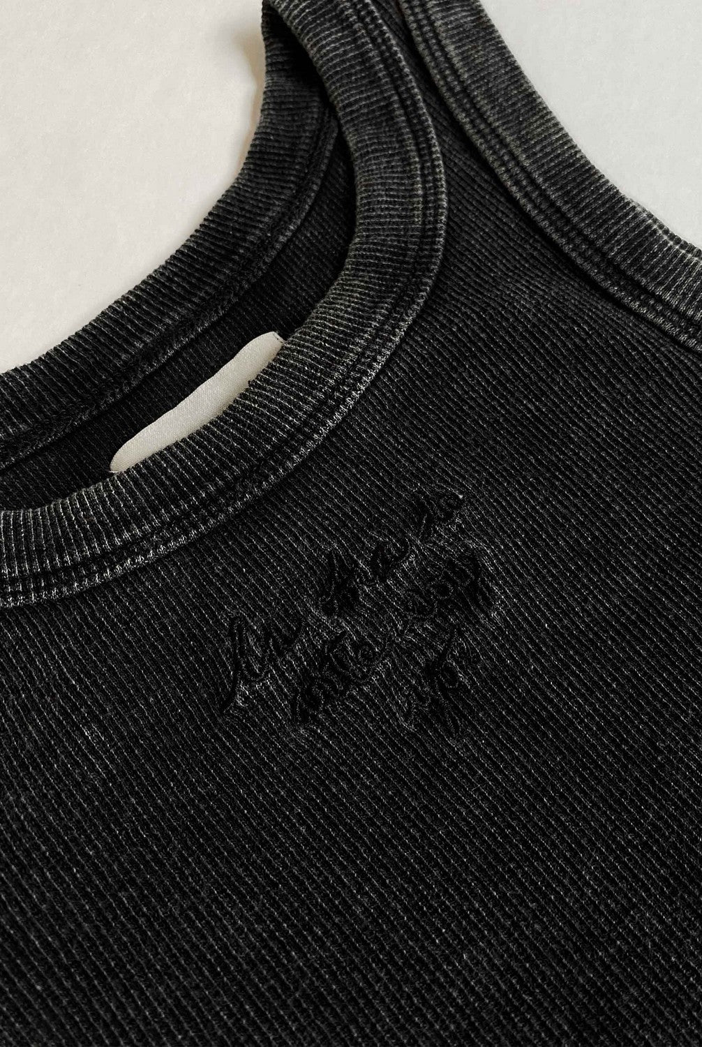 Tank top acid wash