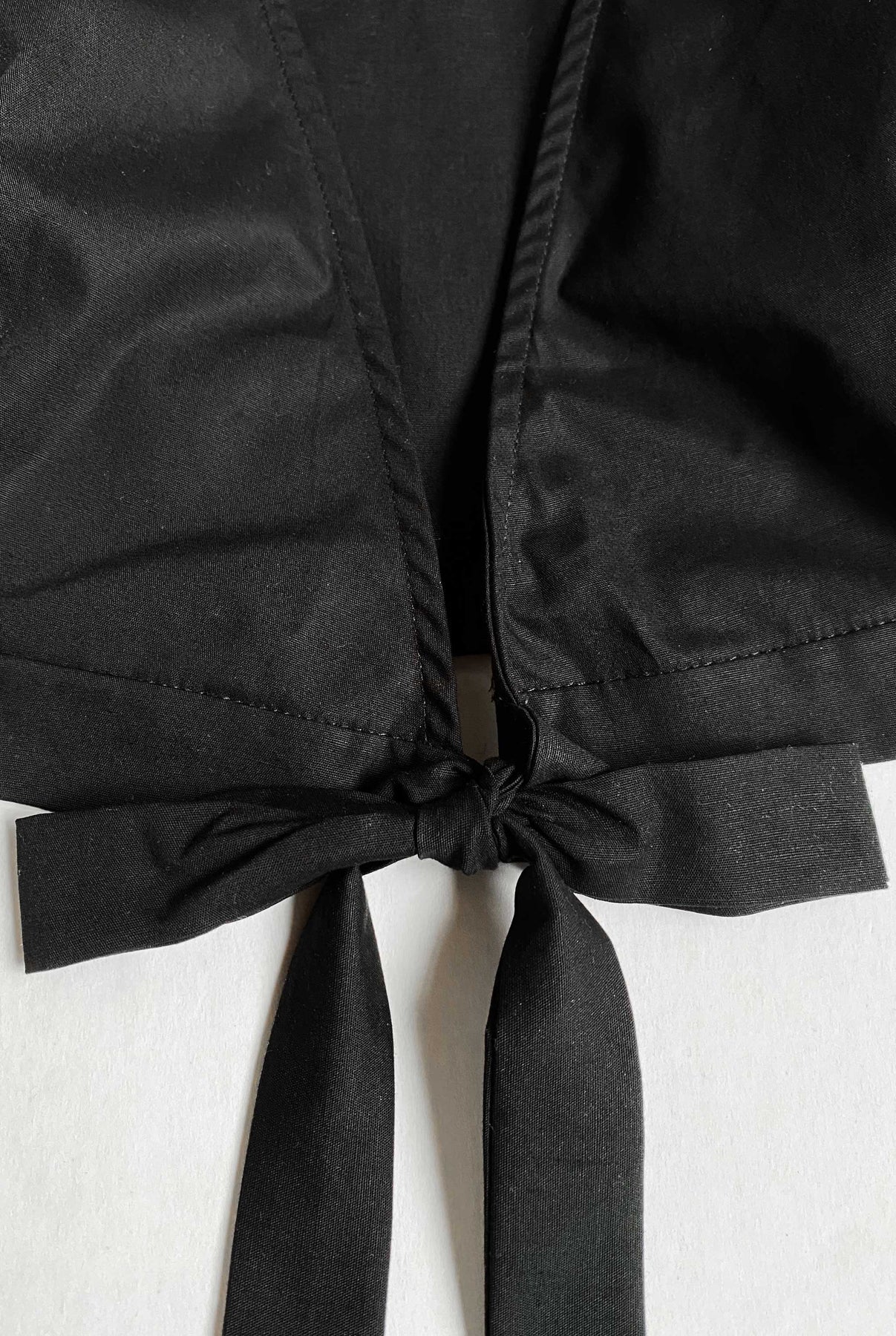 Top aire black