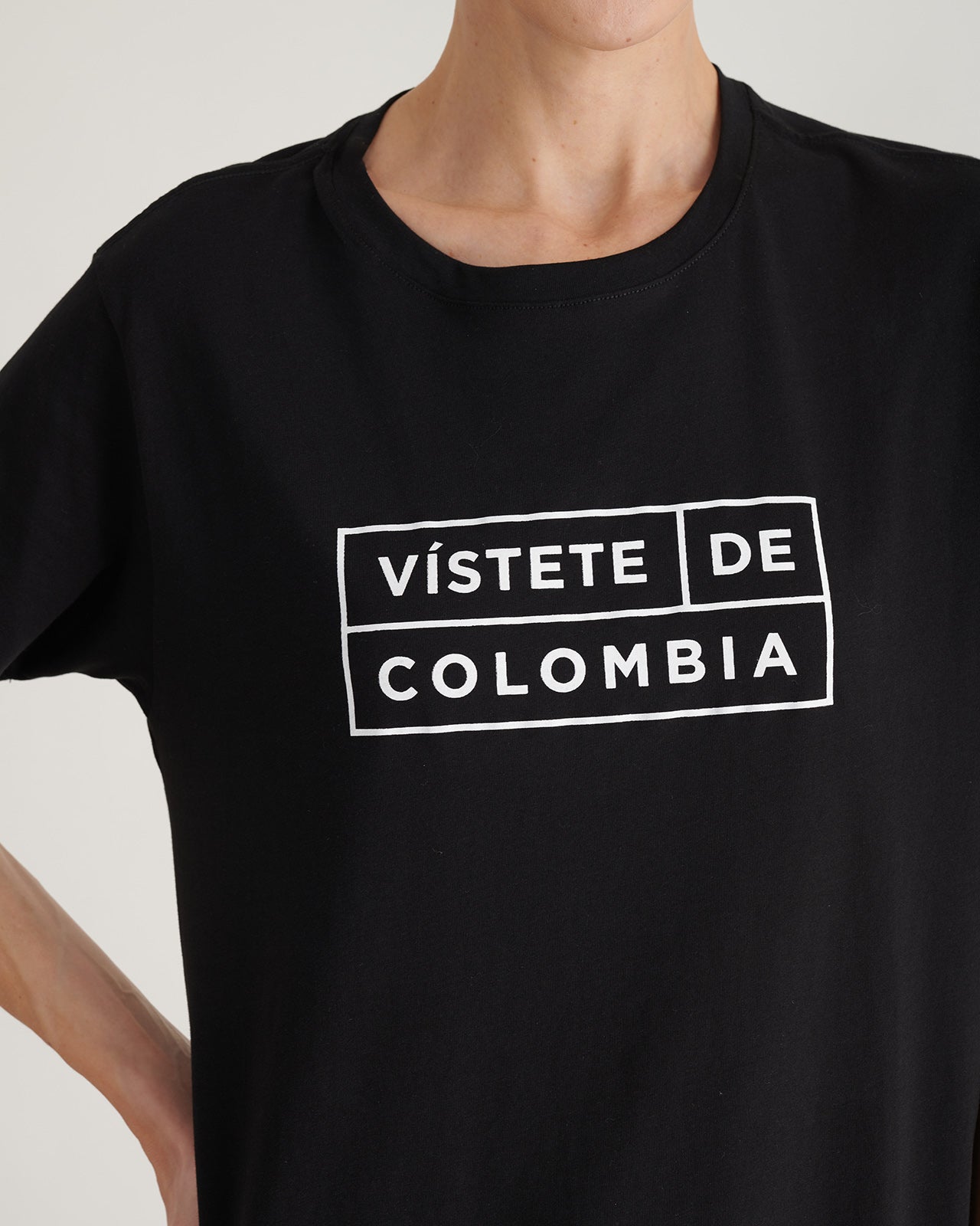 Camiseta Logo Negro