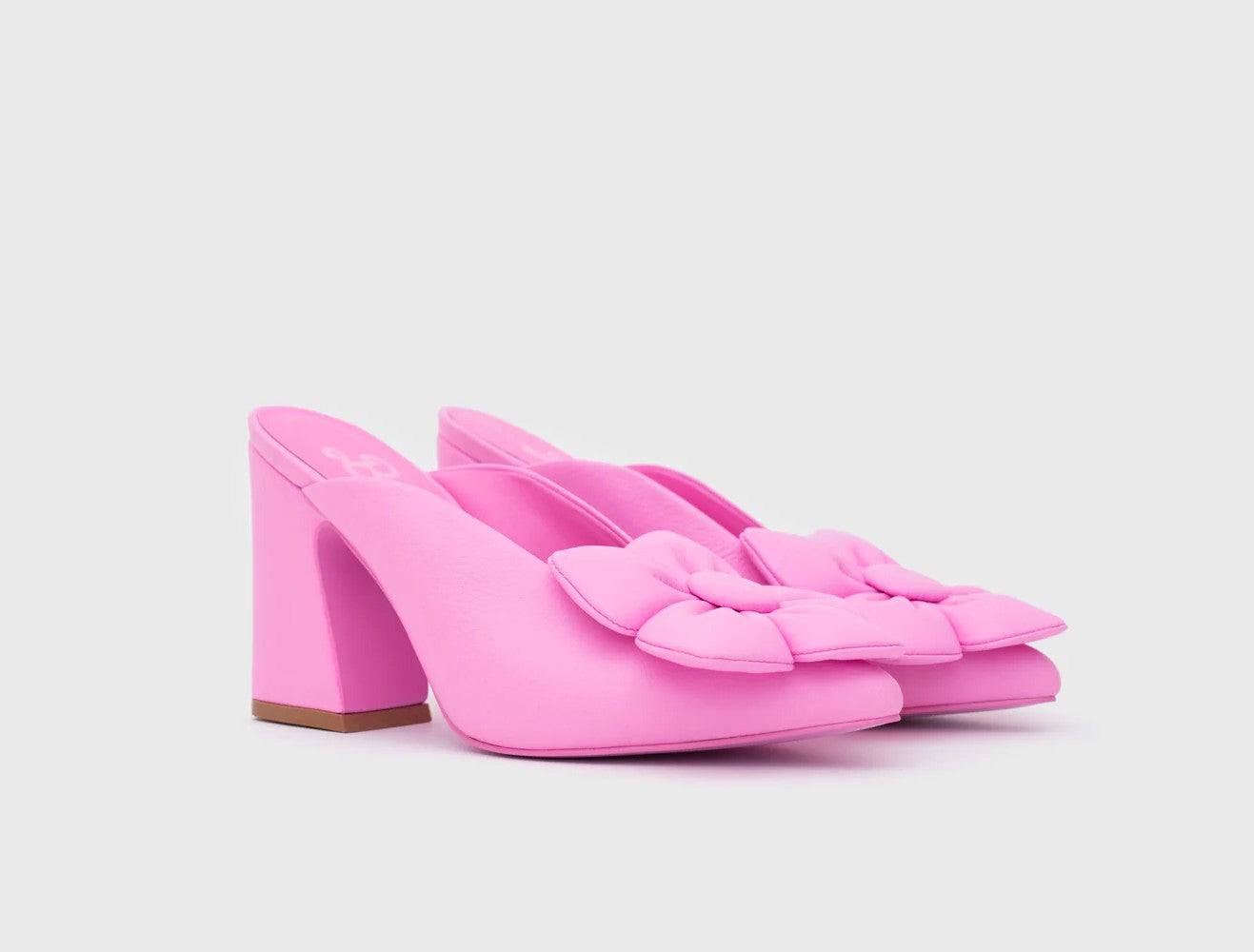 Mule Hi Barbie Pump