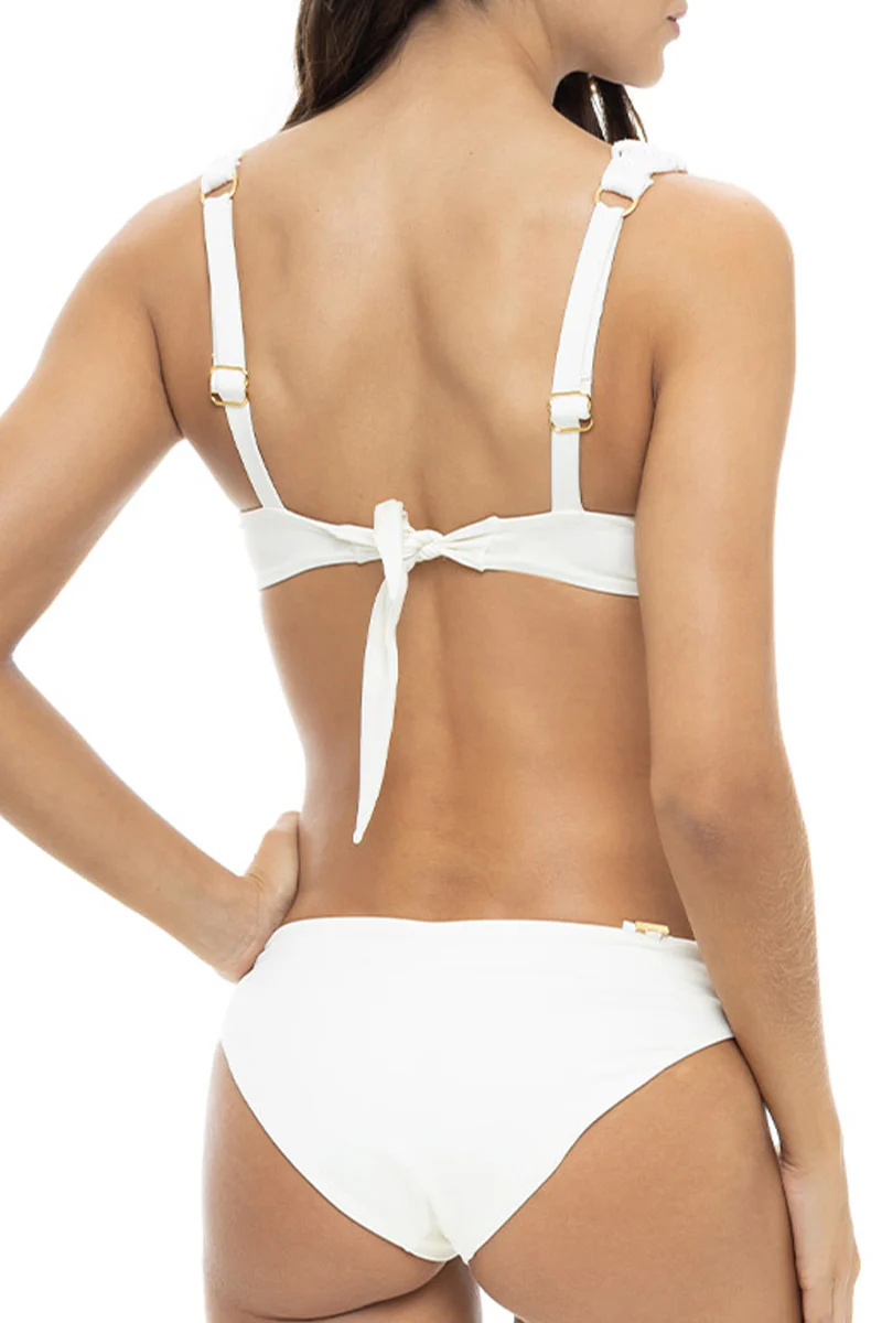 Sports top with macrame