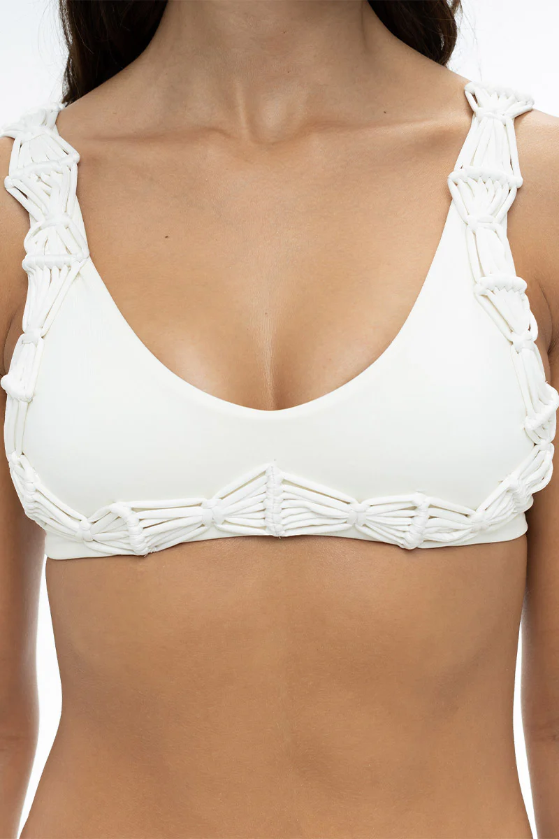Sports top with macrame
