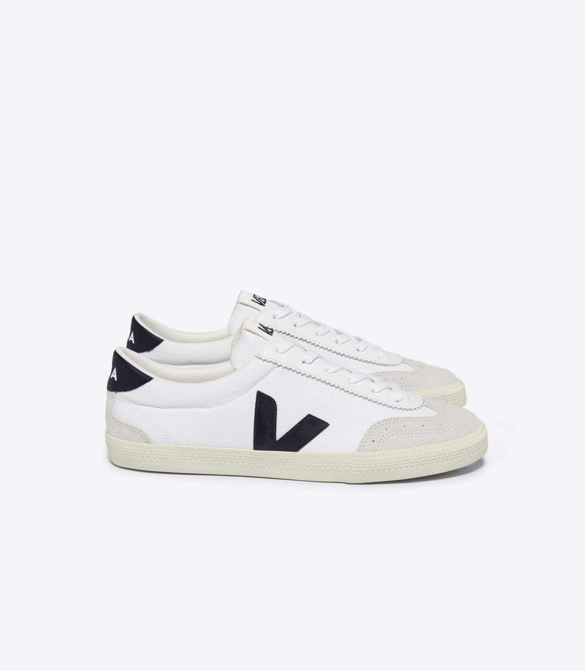 Tenis Veja De Hombre Volley Canvas