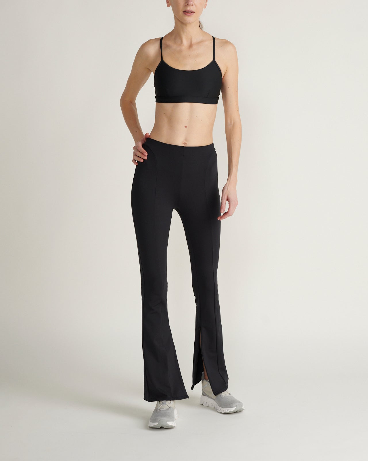 Leggings Zip It Acampanado De Cintura Alta Con Cremallera