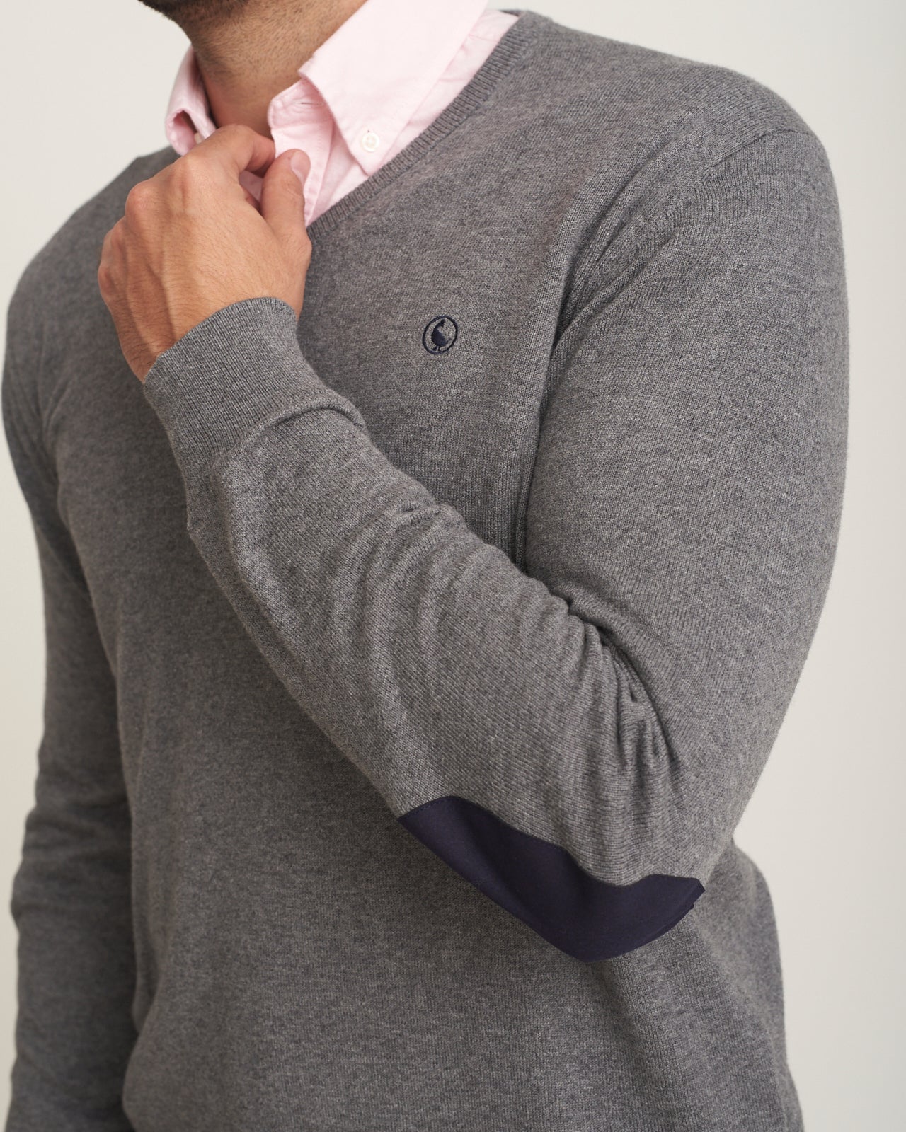 Sweater Cuello Pico Coderas