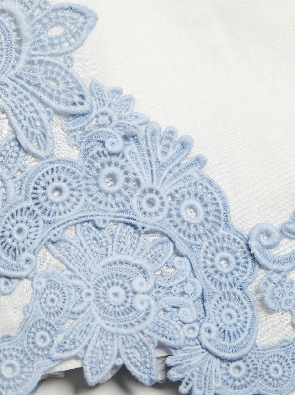 Bermuda Raie Embroidered Trim