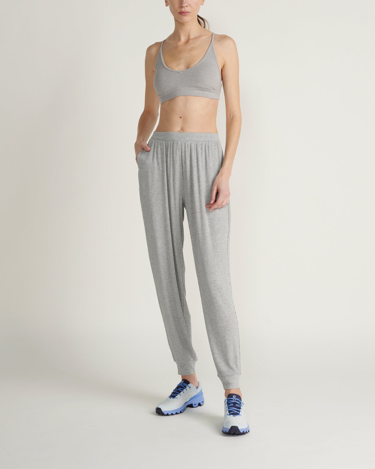 Pantalón High-Waist Ribbed Whisper