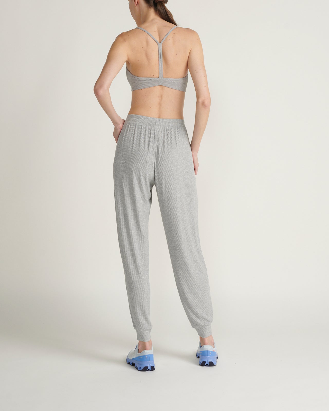 Pantalón High-Waist Ribbed Whisper